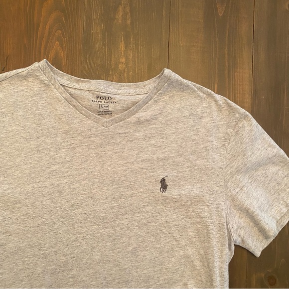 POLO ralph lauren mens vneck t-shirt - Picture 2 of 4